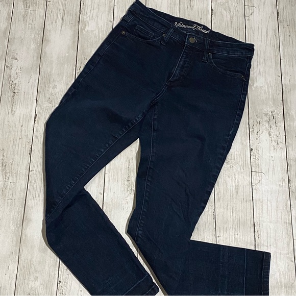 🛍 4/$20 Universal Thread Skinny Jeans - Picture 3 of 7